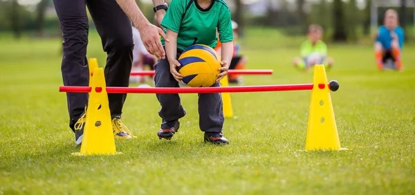 萨索洛2-2比萨，恩佐拉、马蒂奇破门，索尔茨维特读秒绝平